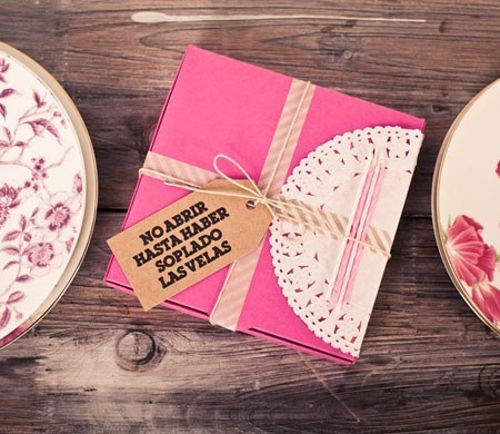 Caja Regalo Rosa para Cumpleaños