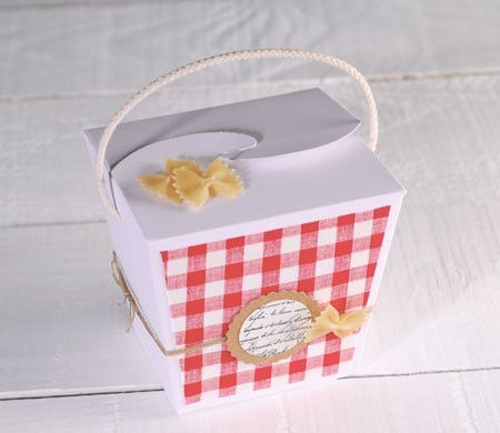 Caja de regalo decorada con...