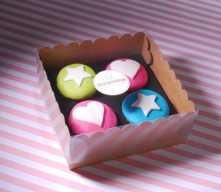 Caja para Cuatro Cupcakes con Etiqueta