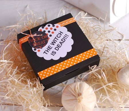 Caja Negra y Cuadrada para Halloween