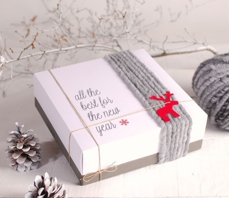 Caja Cuadrada Decorada con Lanas