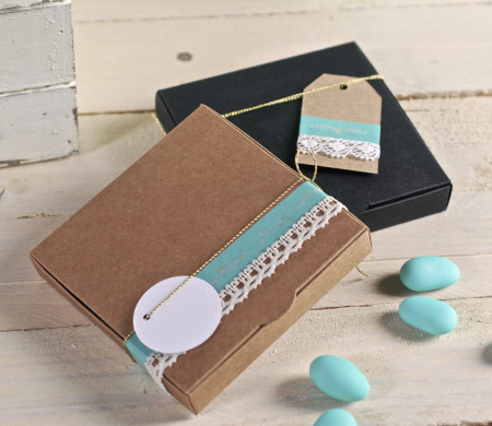 Cajita de Regalo Cuadrada con Decoración