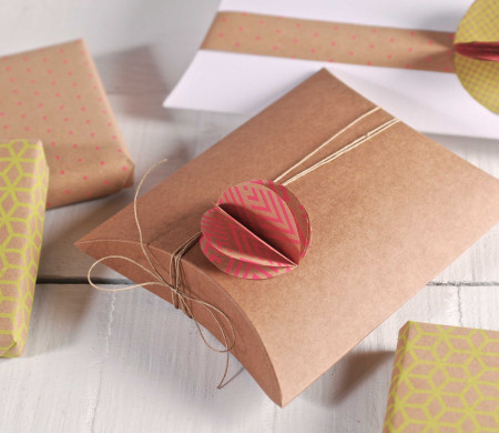 Caja regalo joyería con flor