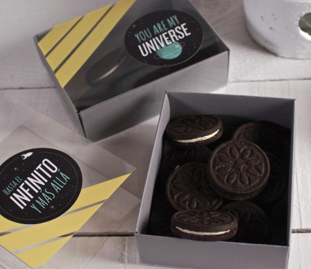 Caja para Dulces Decorada con "Universo"