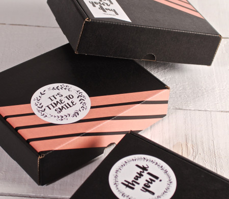 Caja Decorada con Washi Tape y Pegatinas "Happy"