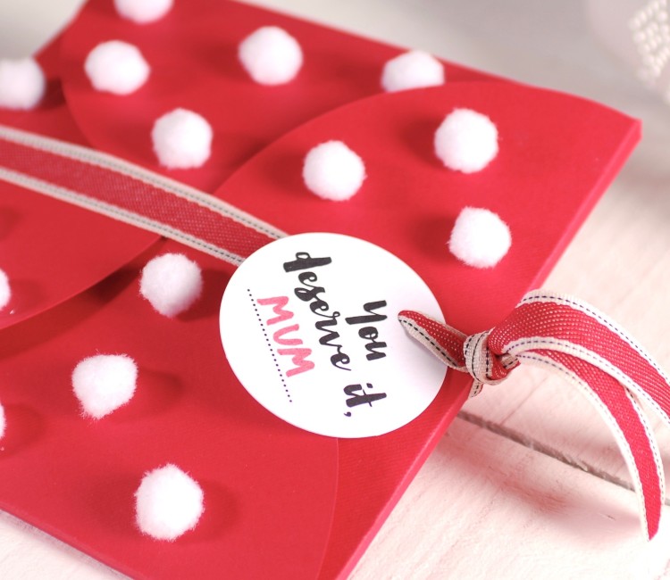 Caja para Invitaciones con Decoración Navideña