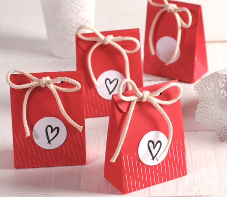 Bolsita roja con corazón
