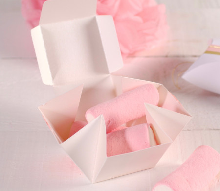 Cajita Cuadrada Love ¡Para Pequeños Detalles! Cajita Cuadrada Love ¡Para Pequeños Detalles!