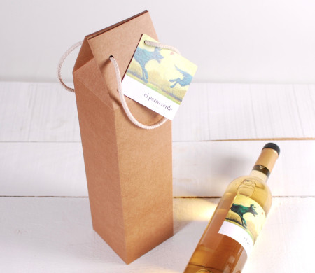 Caja de vino decorada con asa
