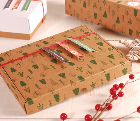 Caja plana de Navidad decorada