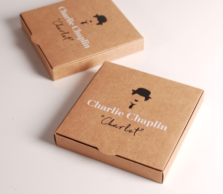 Caja para invitaciones con aires vintage