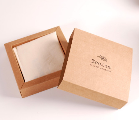 Caja de cartón para bolsas y pañuelos de tela