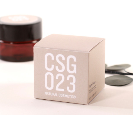 Caja cuadrada para regalar cosméticos