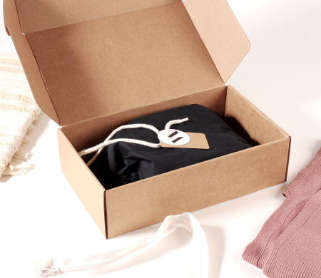 caja para ropa rectangular automontable de microcanal