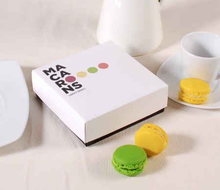 Caja cuadrada para regalar macarons.