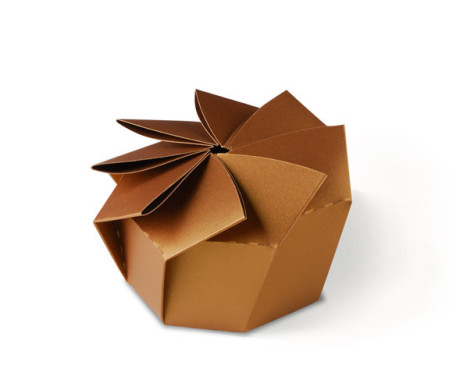 Caja Regalo Original con Pliegues en Forma de Flor