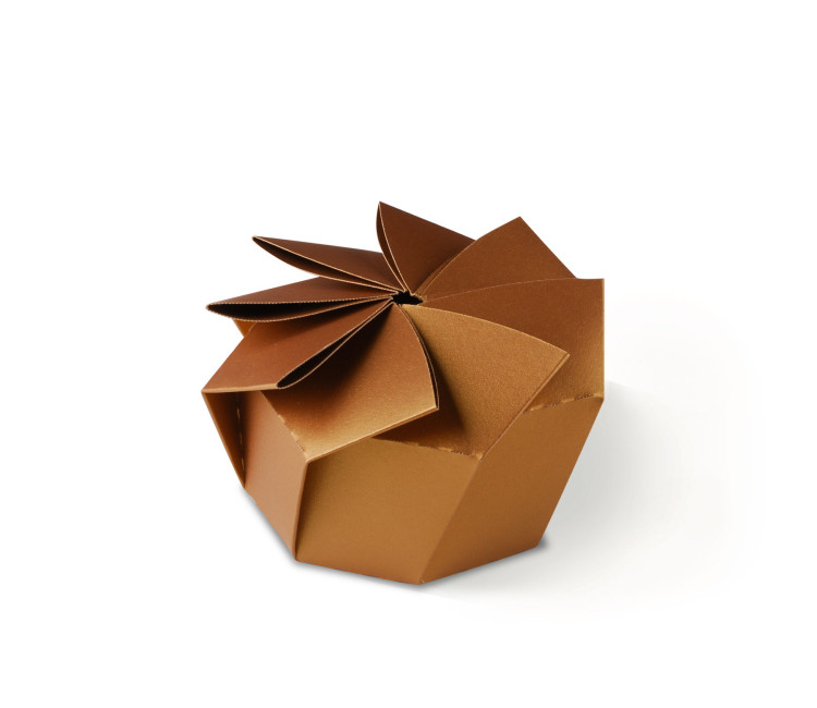 Caja Regalo Original con Pliegues en Forma de Flor