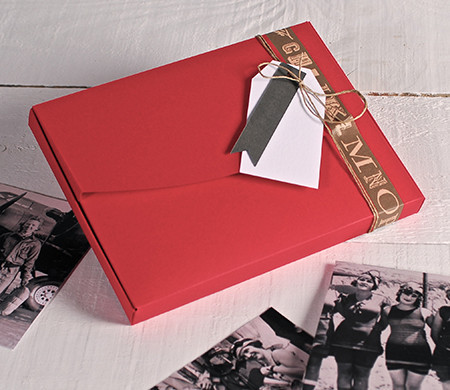 Caja para Fotografía en Color Rojo