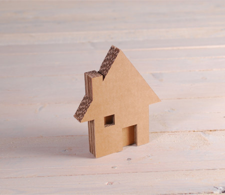 Encantadora Casita de cartón para decorar