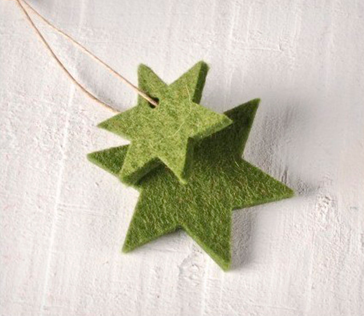 Estrellas de fieltro para colgar y decorar