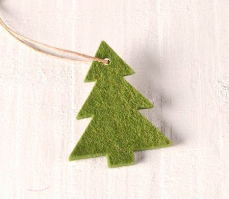Abeto de fieltro para regalos de Navidad