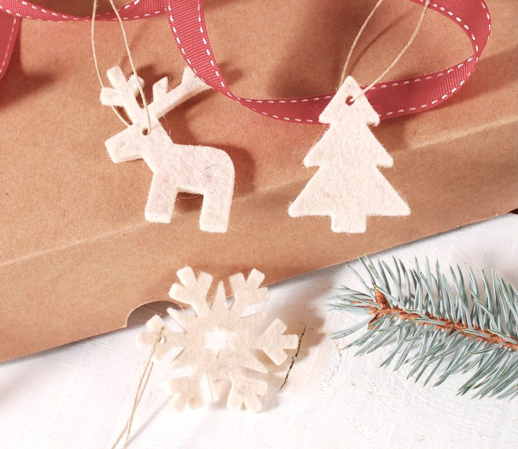 Set de adornos de fieltro para Navidad, ¡un toque invernal! Set de adornos de fieltro para Navidad, ¡un toque invernal!