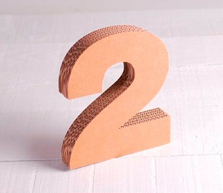 Números de cartón decorativos