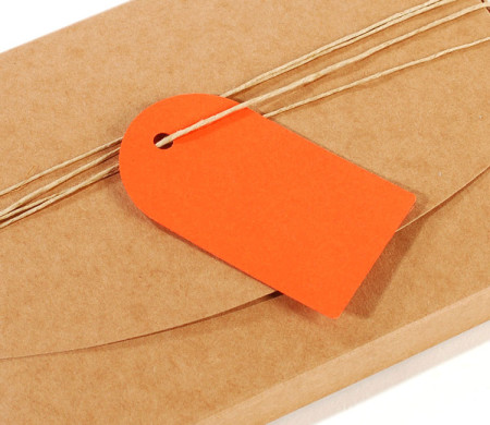Etiquetas para regalo con bonita forma curva