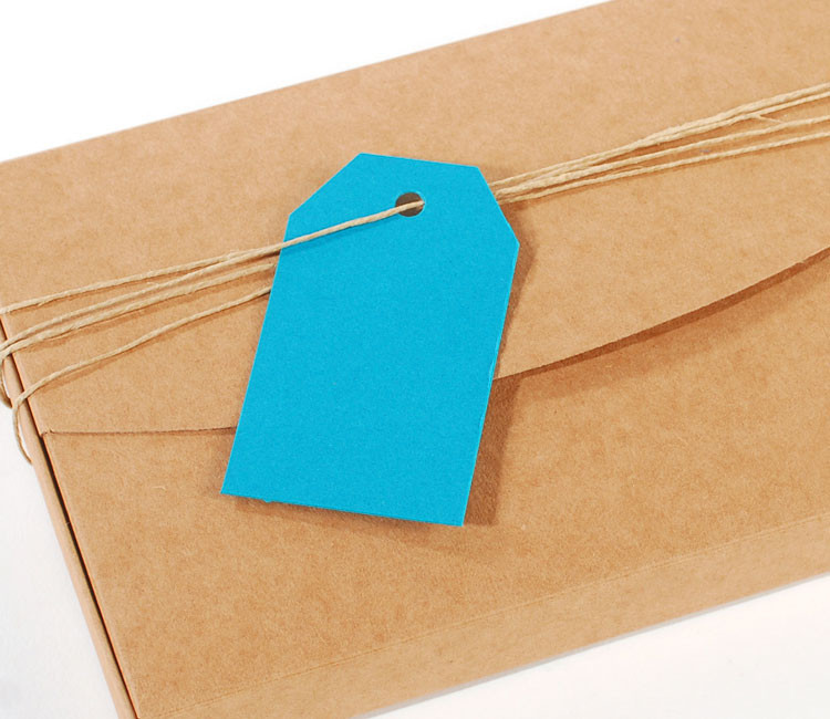 Etiquetas de cartón pequeñas para regalos creativos