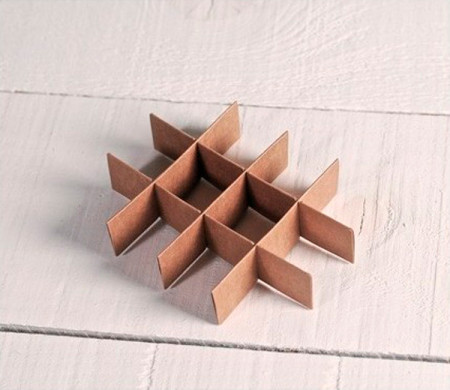 Separador para 12 bombones, ideal para pastelerías