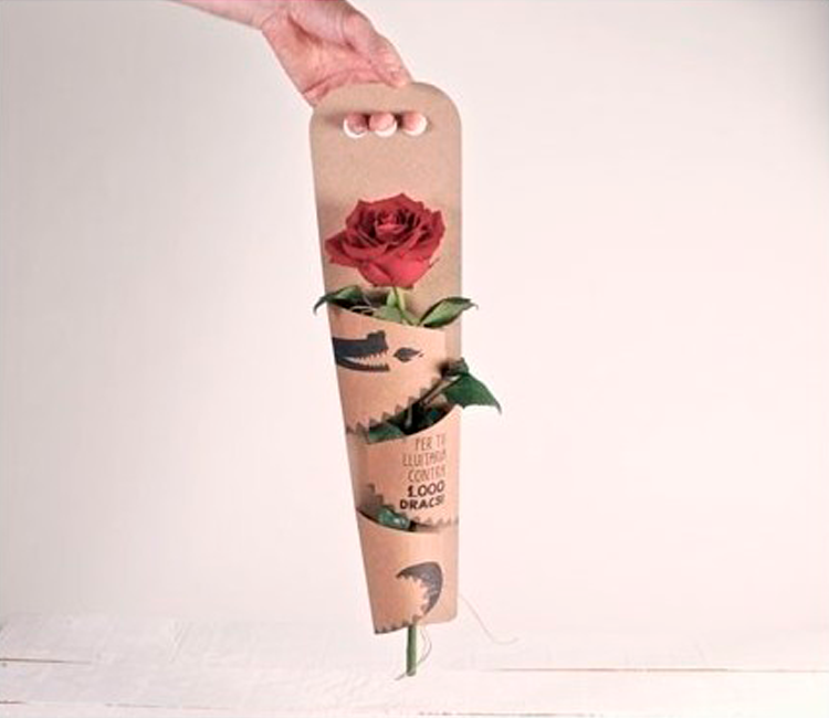 Caja para regalar una rosa Caja para regalar una rosa