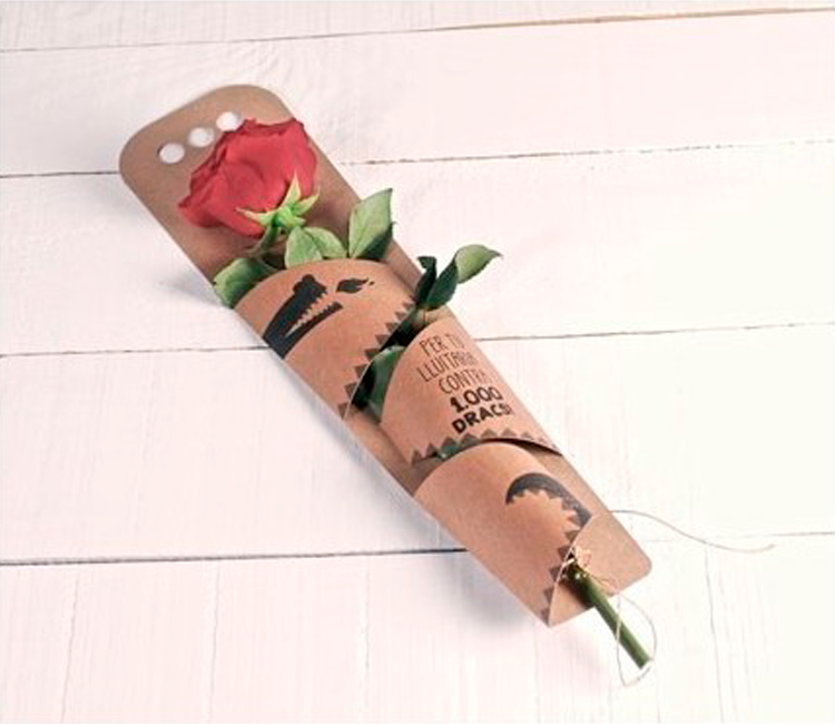Caja para regalar una rosa Caja para regalar una rosa