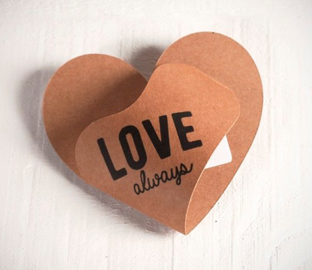 Caja Corazón para Vales o Tarjetas