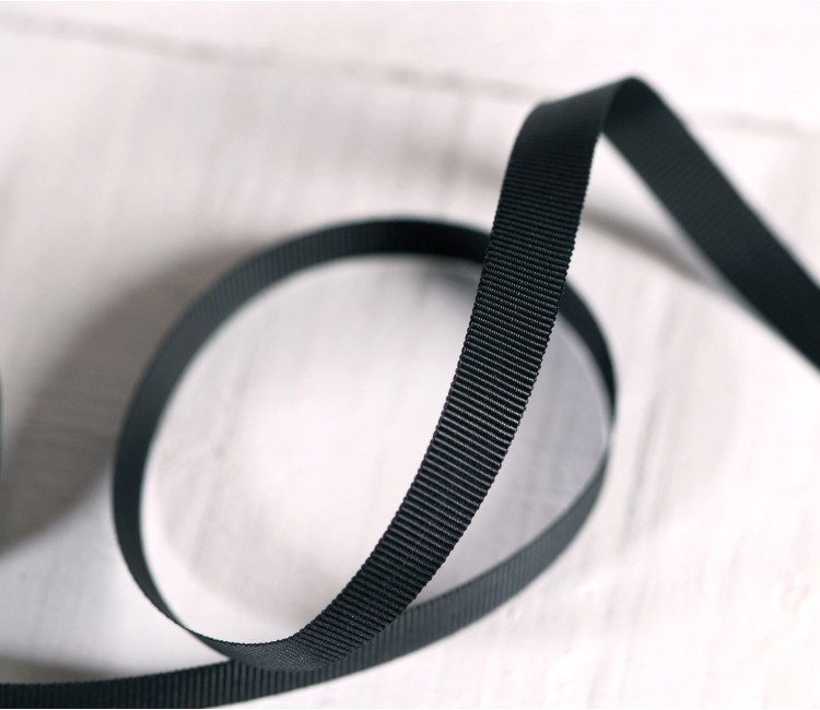 Cinta grosgrain negra lisa Cinta grosgrain negra lisa