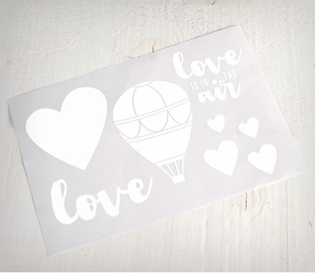 Vinilo decorativo impreso "Love is in the Air"