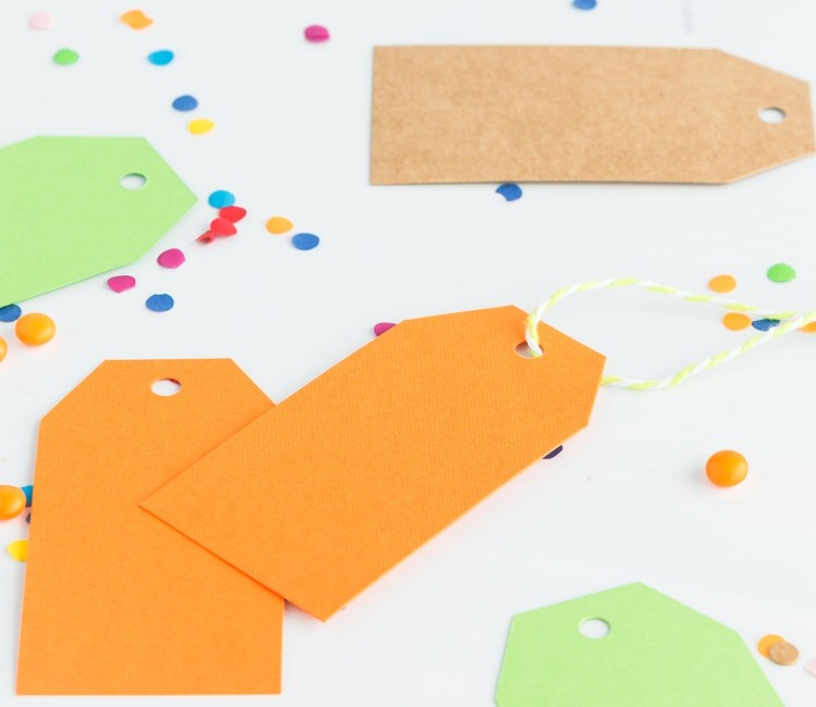Etiquetas lisas para personalizar tus regalos