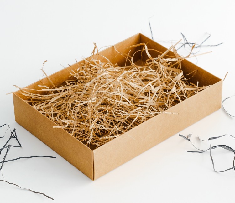 Virutas de papel para relleno de cajas de cartón