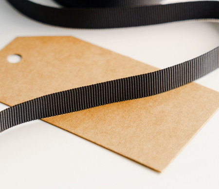 Cinta grosgrain negra lisa