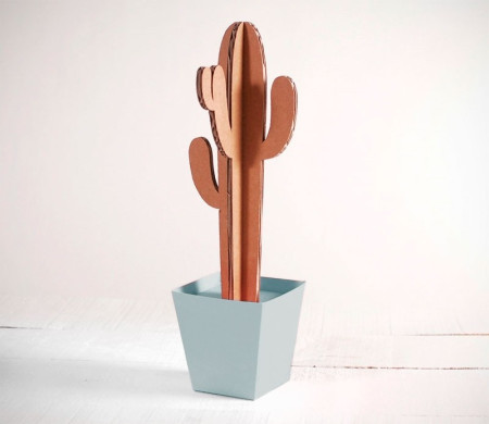Cactus Alto de Cartón ¡En Varios Colores!