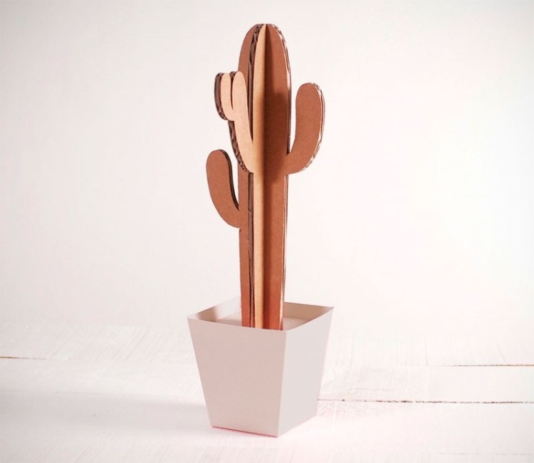 Cactus Alto de Cartón ¡En Varios Colores!