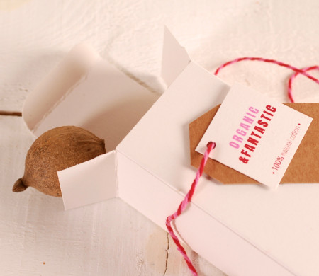 Caja ecológica para perfume