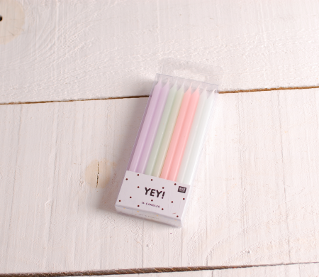 Velas de cumpleaños de colores