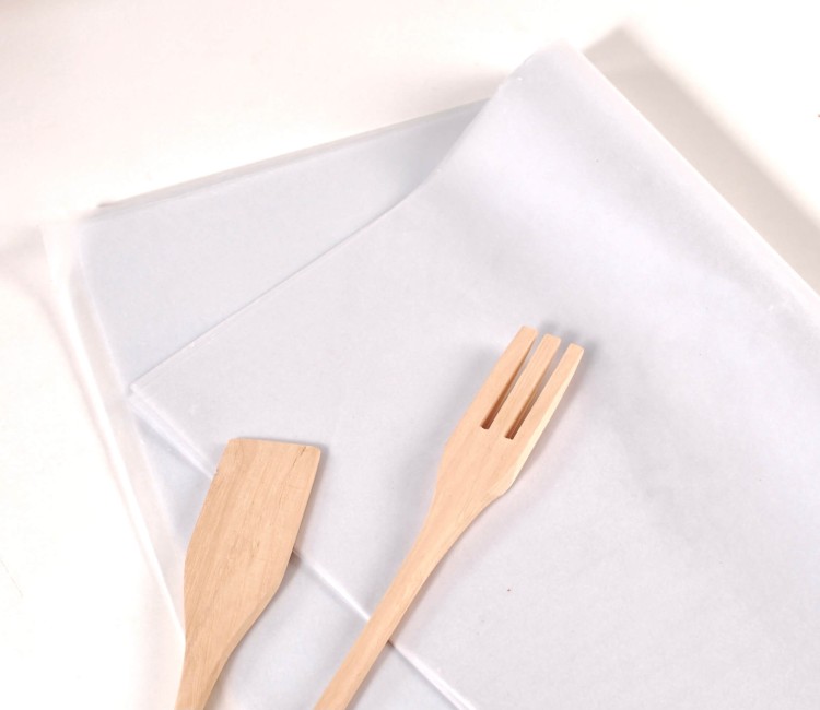 Papel parafinado por ambas caras en color blanco Papel parafinado por ambas caras en color blanco