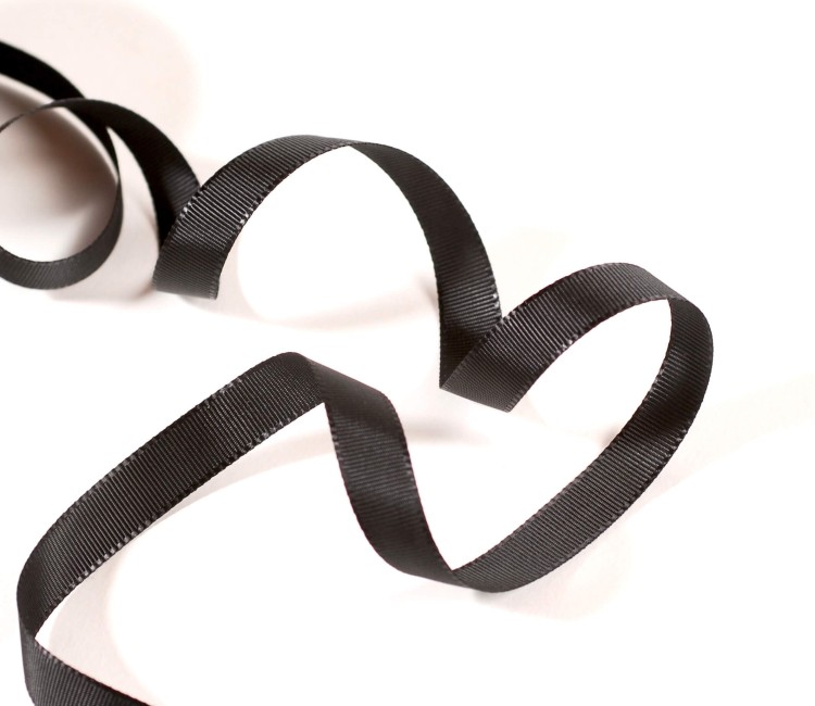 Cinta grosgrain negra lisa Cinta grosgrain negra lisa