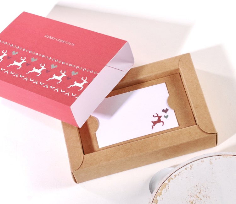 Caja para tarjetas regalo con estampado navideño Caja para tarjetas regalo con estampado navideño