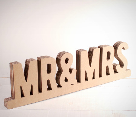 Palabra Mr & Mrs en Cartón