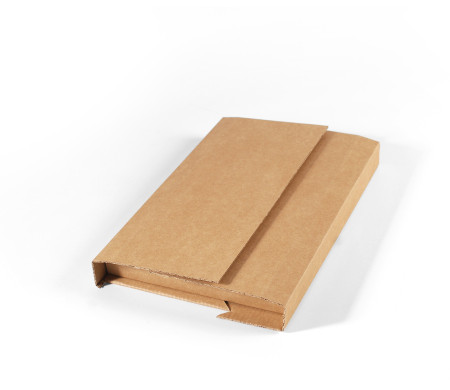 Caja de envío en cruz