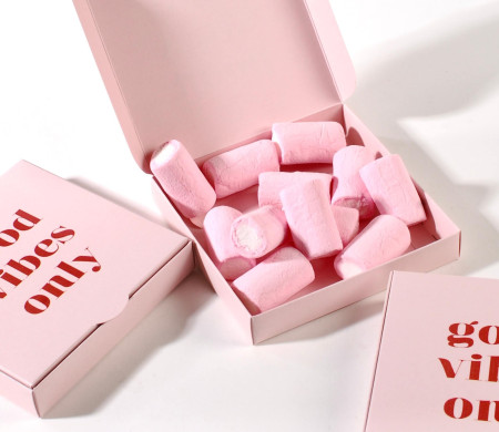 Caja cuadrada rosa para...