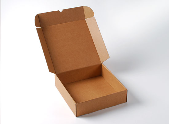 Cajas cuadradas para envíos