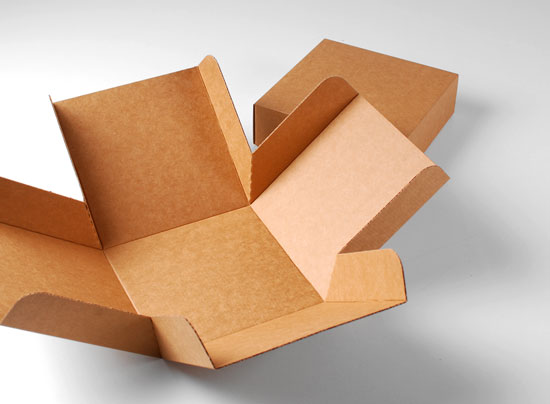 Caja para envíos con tapa